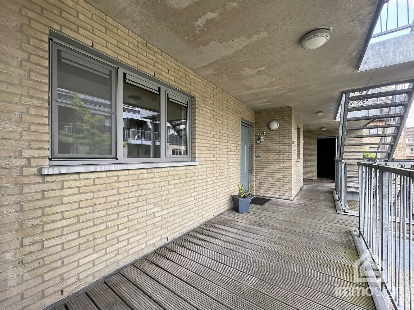 Praktisch appartement gelegen in het centrum van Bree! foto 16