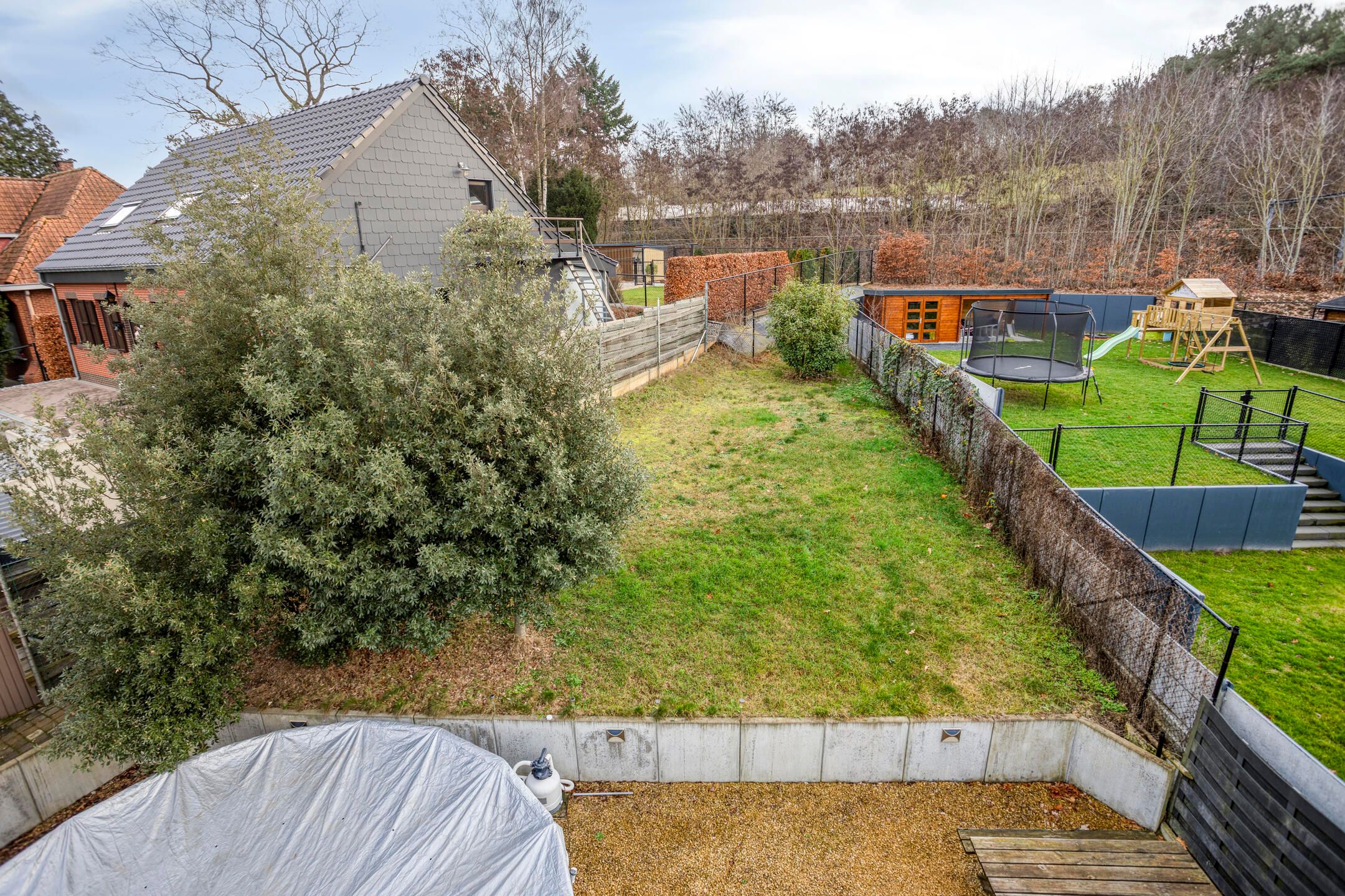 Landelijk gelegen, moderne woning op ruim perceel foto 17