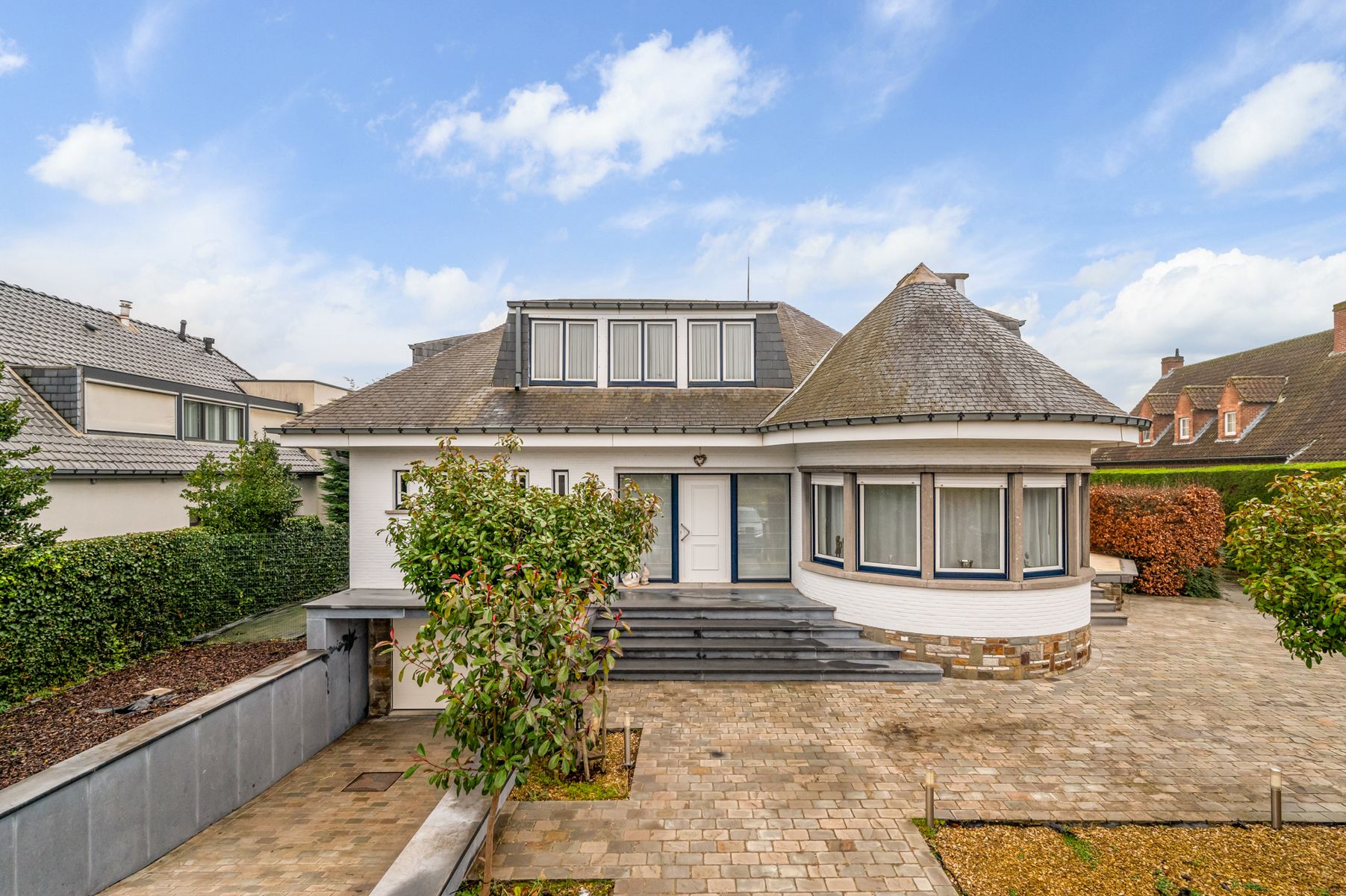 Statige villa: 6 slpk’s met tuin & praktische loods ! foto 2