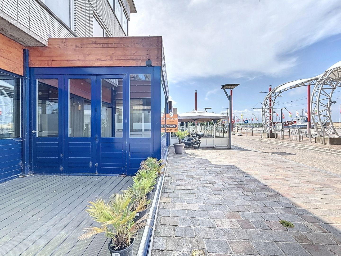 Investeringspand aan de jachthaven van Nieuwpoort foto {{pictureIndex}}