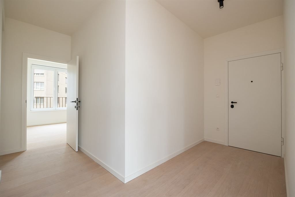 Ruim 3-slaapkamer appartement met luxe afwerking foto 7