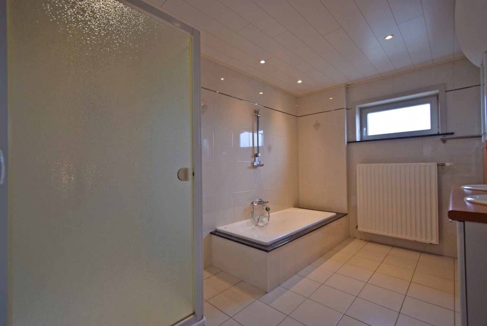 Tweeslaapkamer appartement met ruim terras foto 6