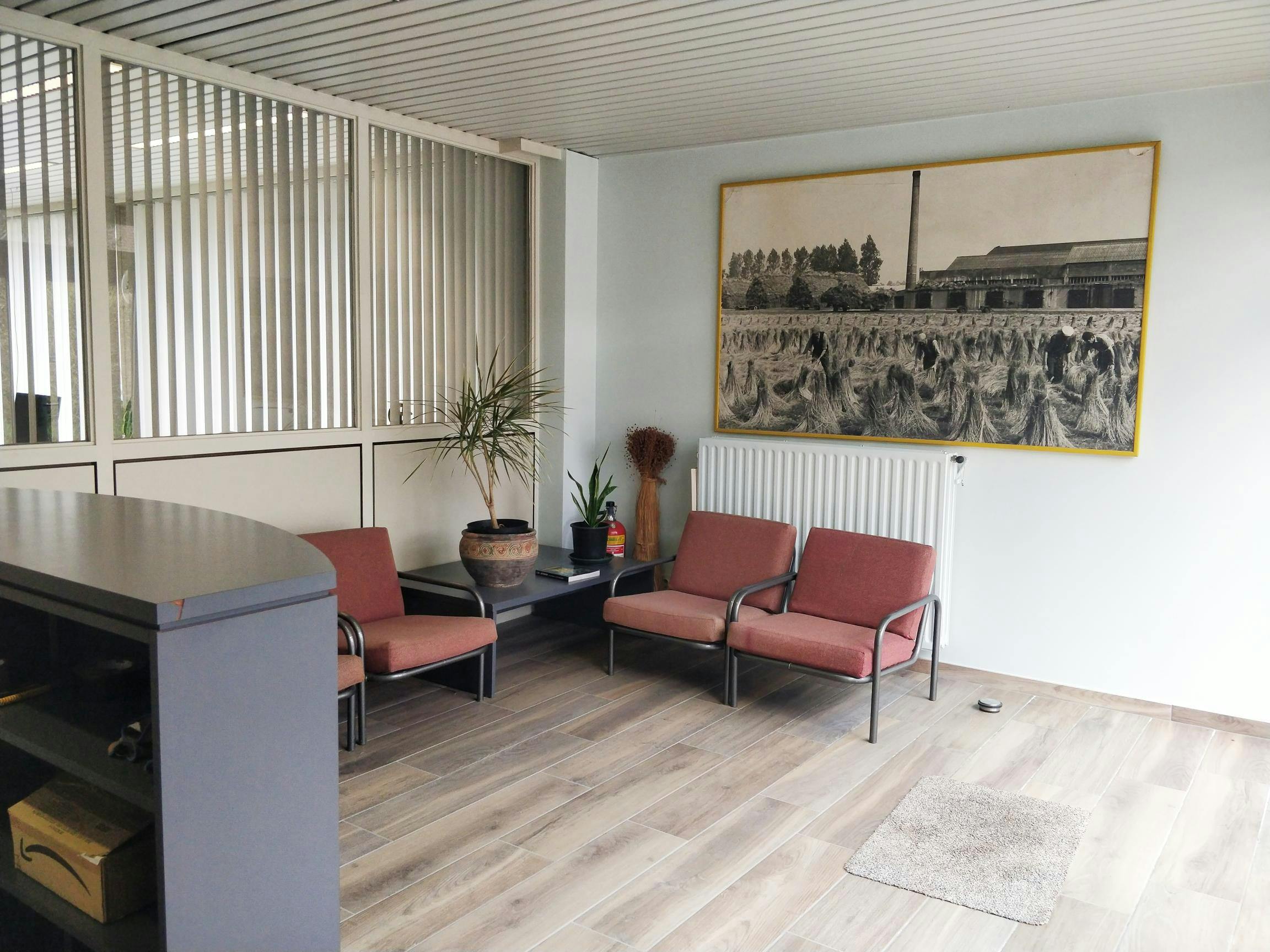 Vastgoedvennootschap met verhuurde magazijnen en opbrengsteigendom te Kortrijk  foto 5