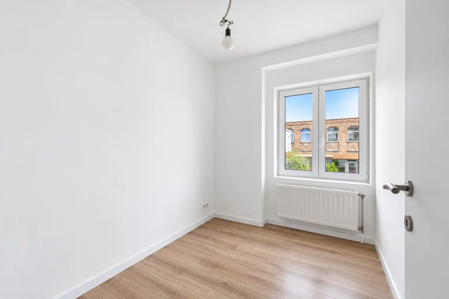 Vernieuwde woning met 5 slaapkamers te Zeebrugge foto 16