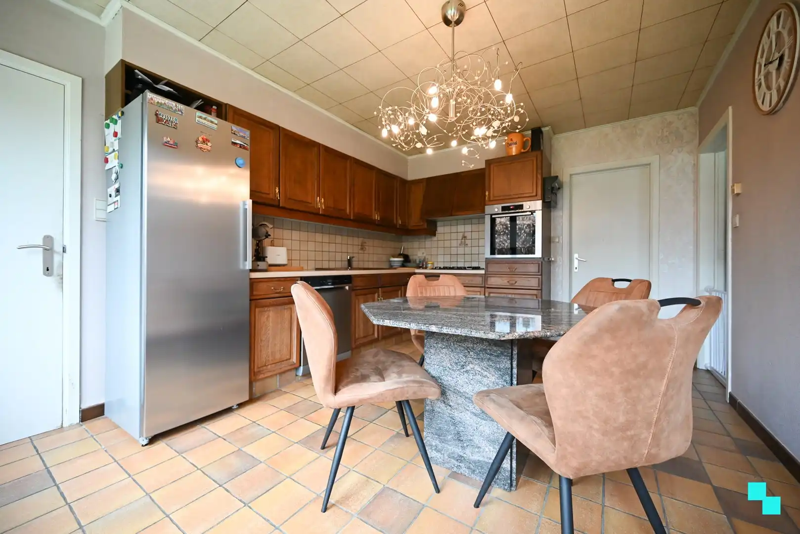 Ruime gezinswoning in doodlopende straat te Izegem foto 10