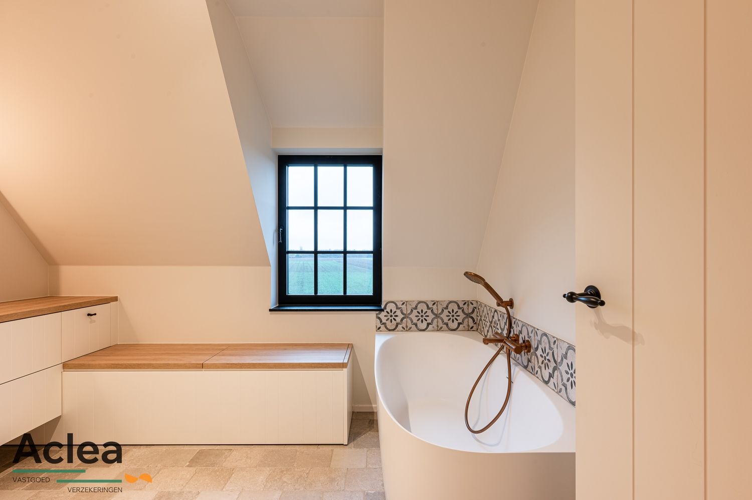 Unieke landelijke nieuwbouw woning met open zichten foto 27