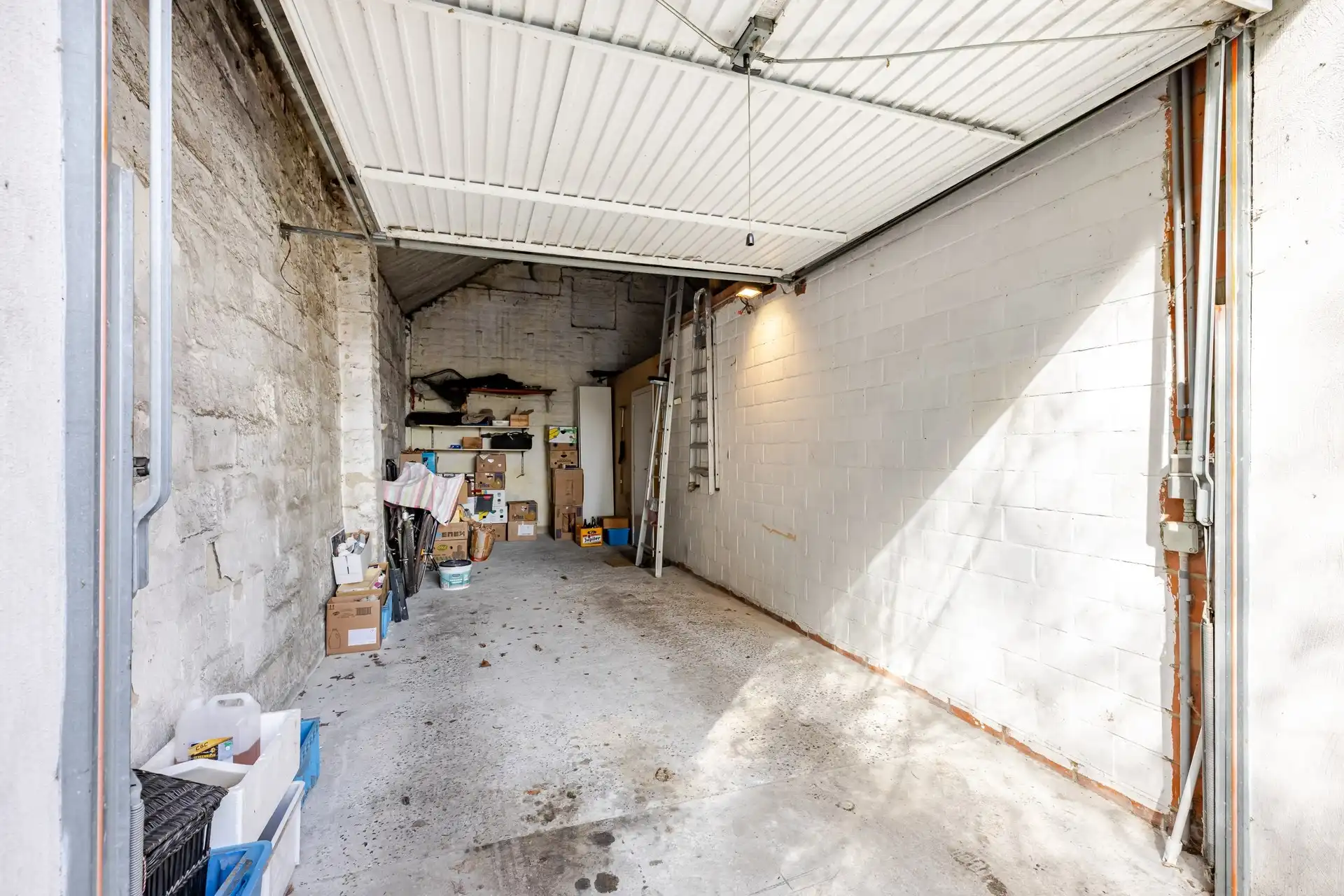 Charmante woning met grote tuin! foto 24