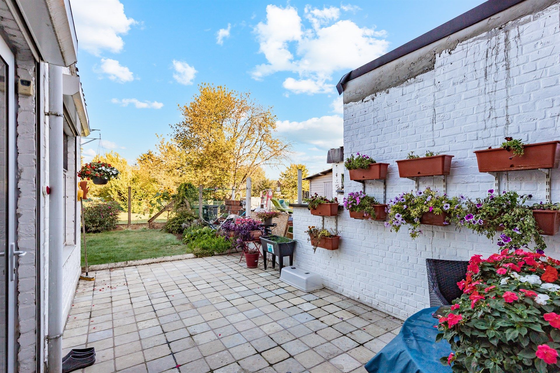 Ruime gezinswoning met vier slaapkamers te Denderleeuw foto 21
