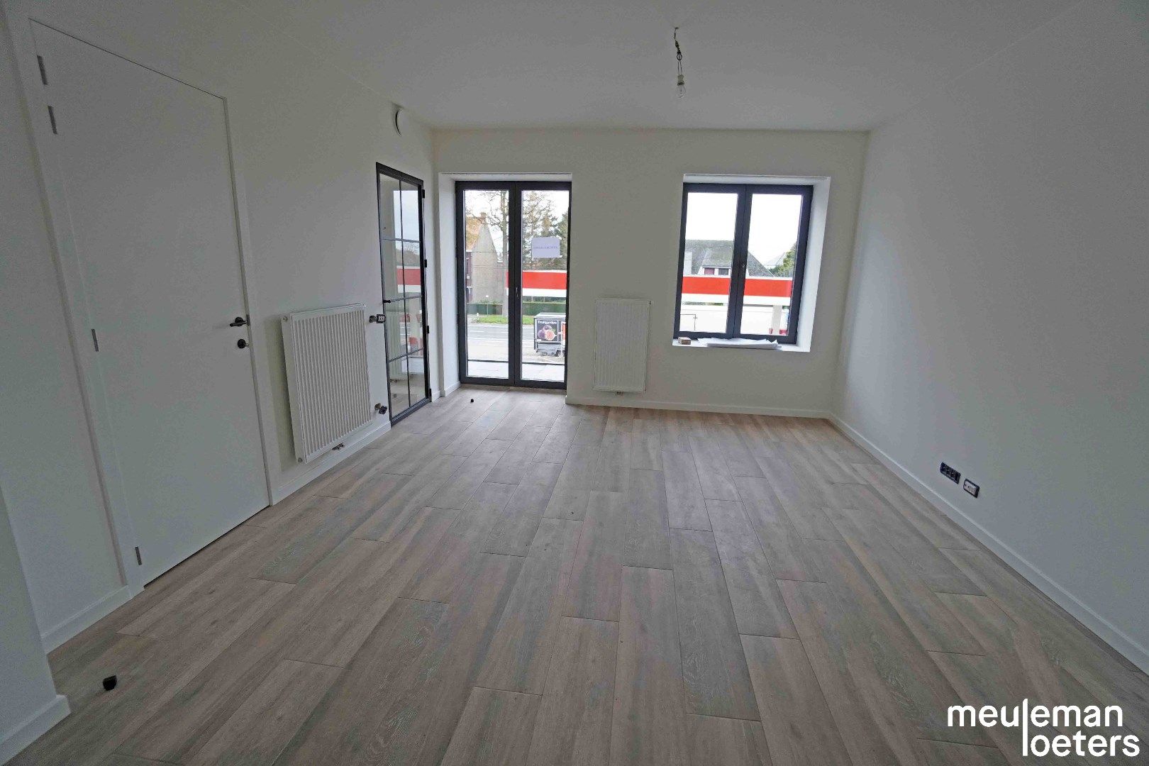 lichtrijk appartement met één slaapkamer foto 3