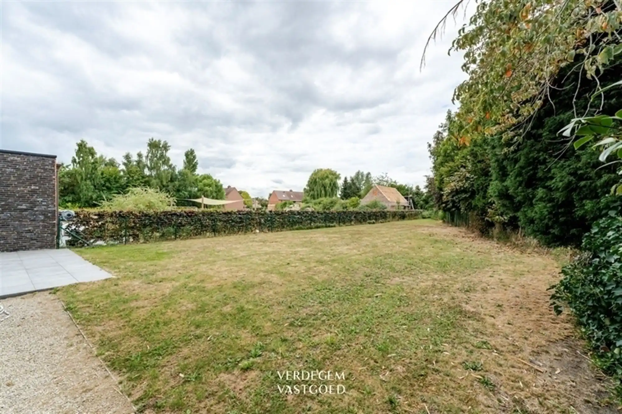 Moderne luxe en comfort in recente woning met 4 slaapkamers foto 23