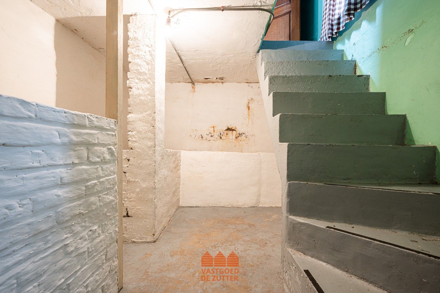 Te renoveren woning te Waarschoot foto 23