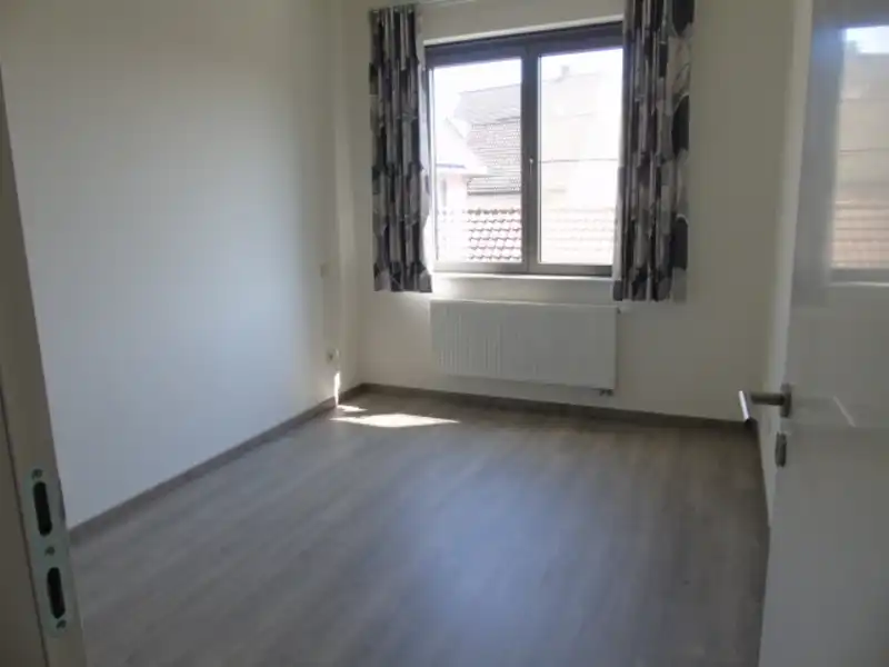 Zeer mooi appartement met 2 autostaanplaatsen in centrum van Houthalen foto 8
