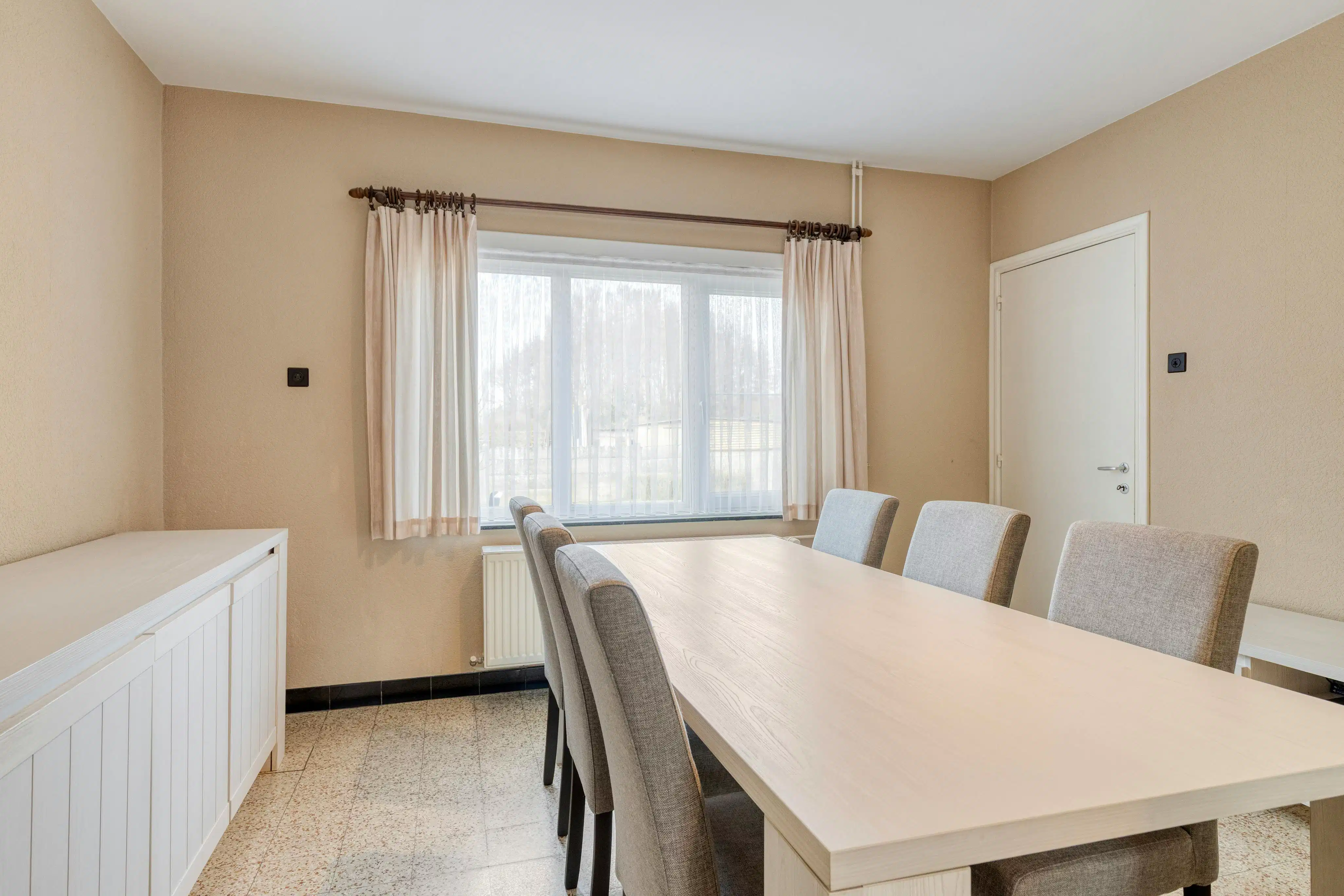 Op te frissen halfopen bebouwing in Stevoort  foto 4