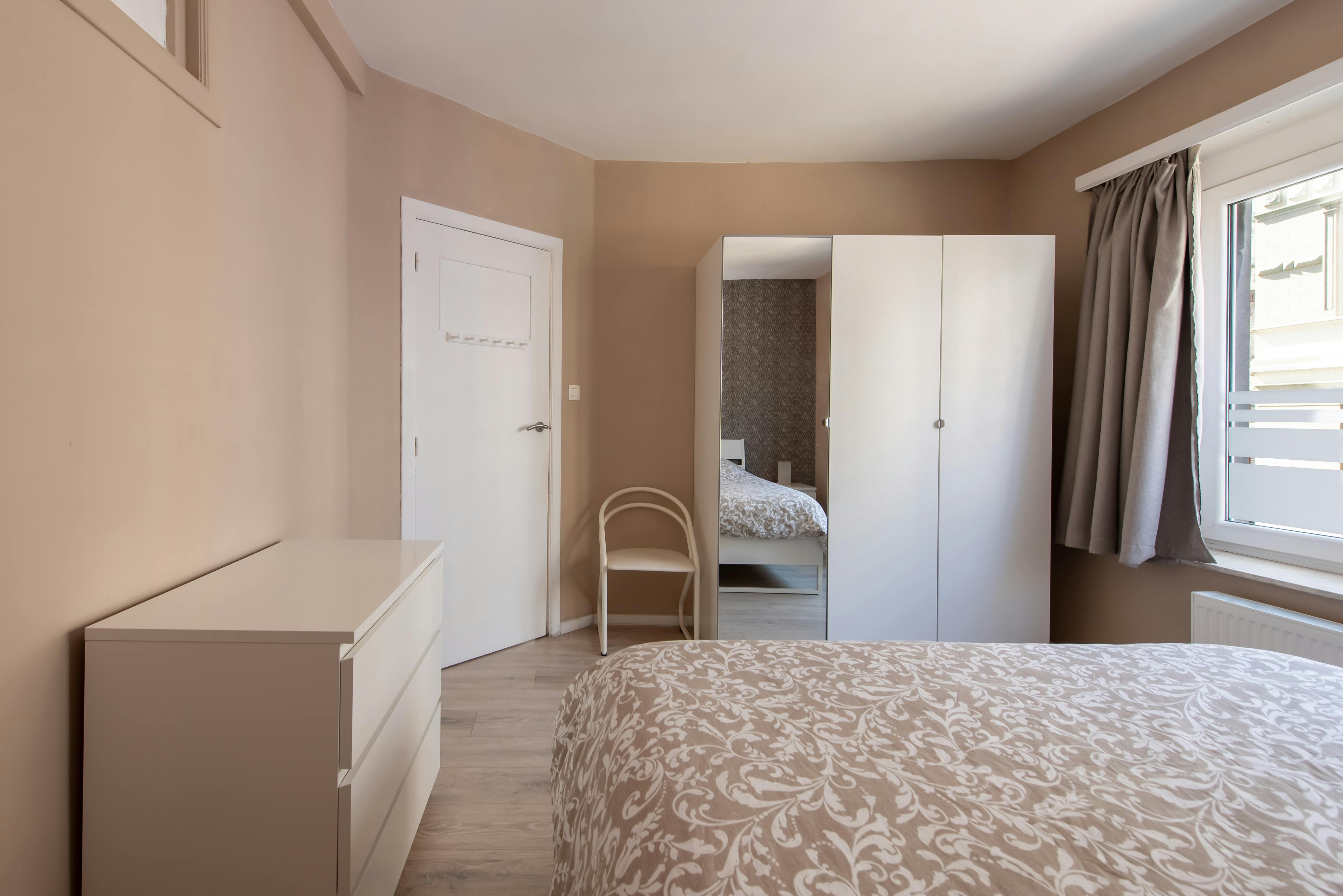 Instapklaar appartement met 2 slaapkamers te Oostende foto 12