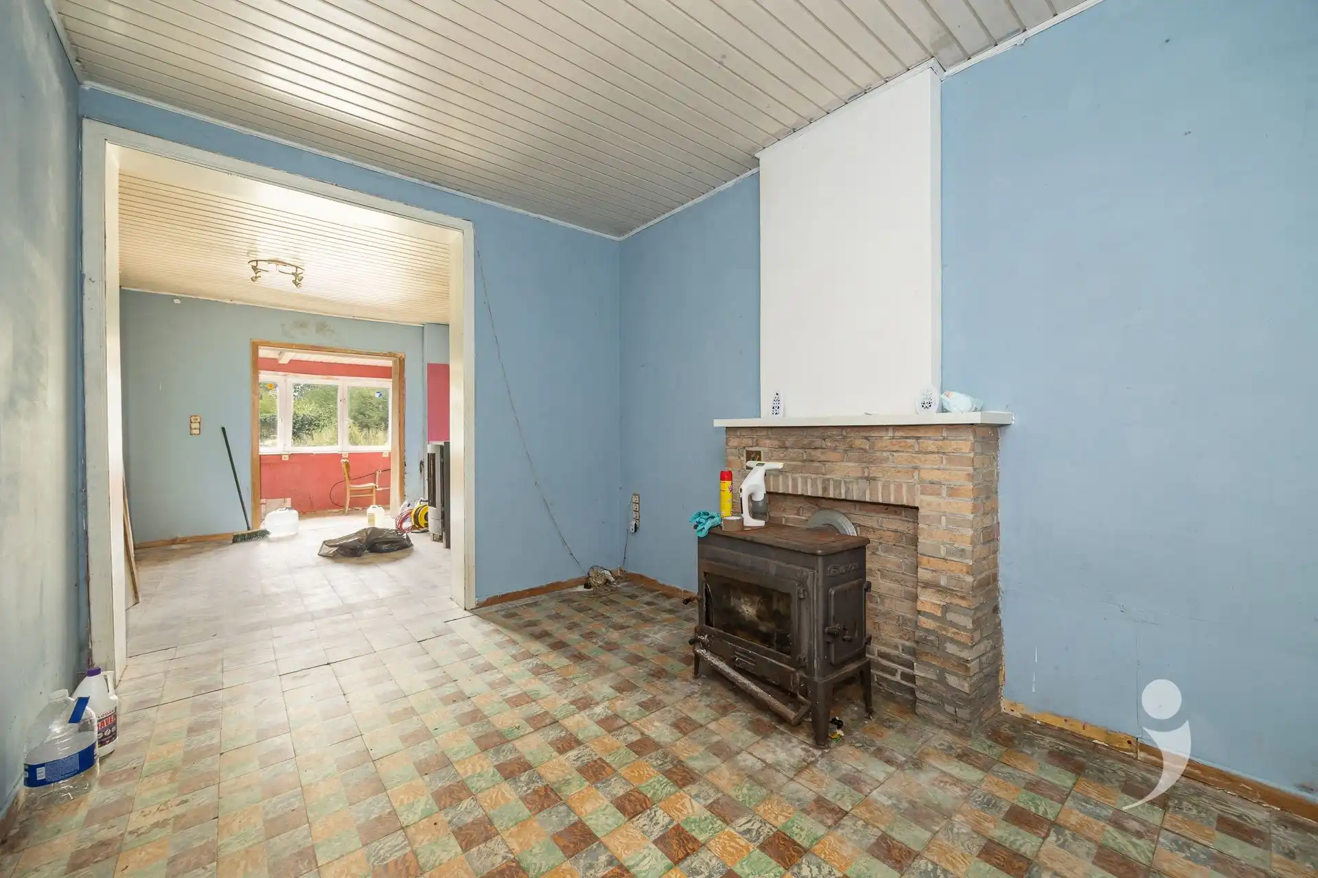 Te renoveren eengezinswoning met grote tuin foto 4