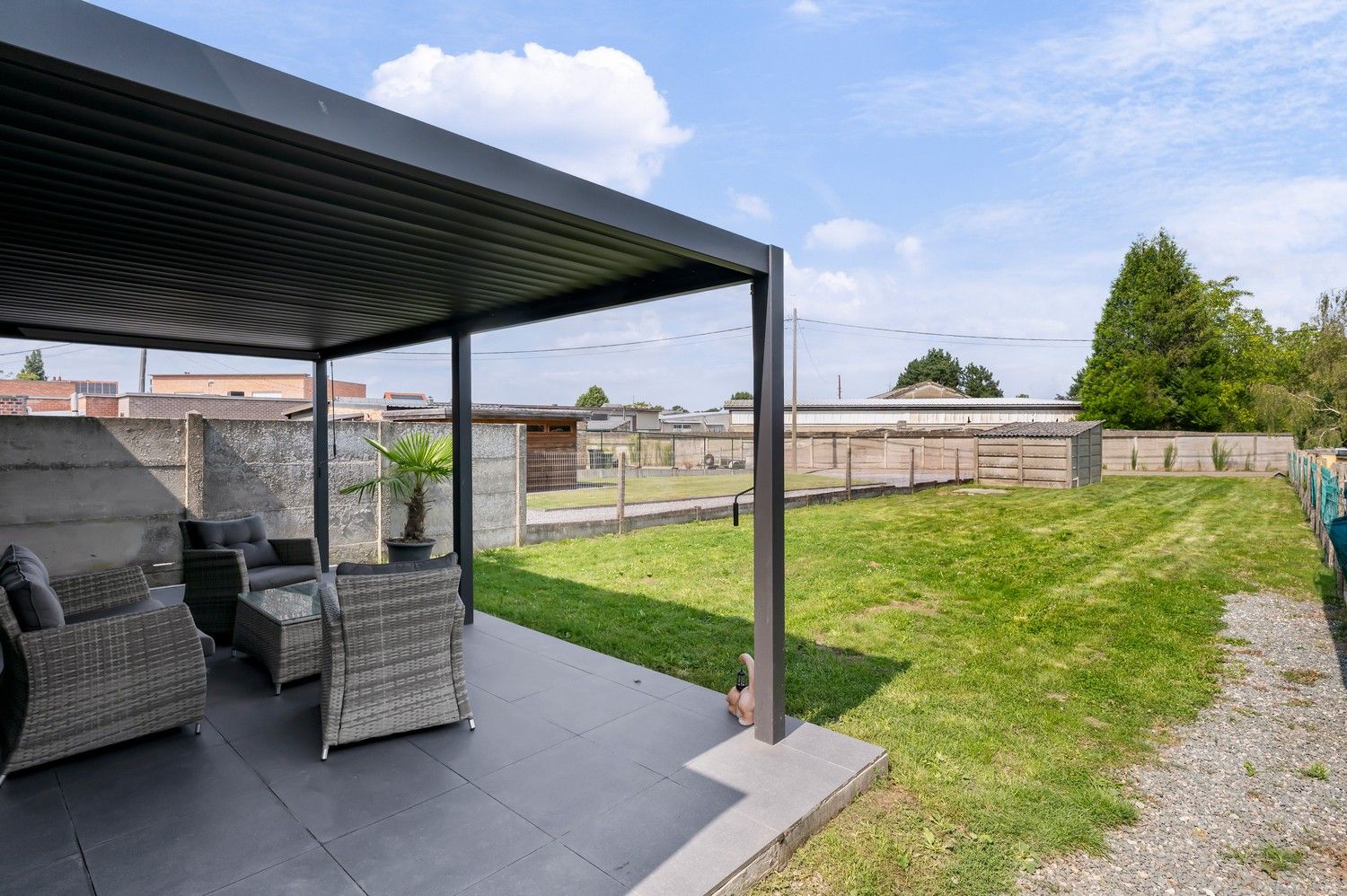 GERENOVEERDE WONING MET BIJGEBOUW foto 32