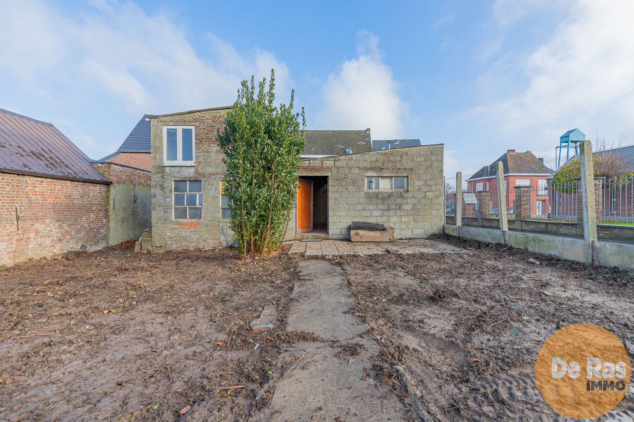 DENDERHOUTEM- Ruime 3-gevelwoning met 4 slpk, tuin en garage foto 4