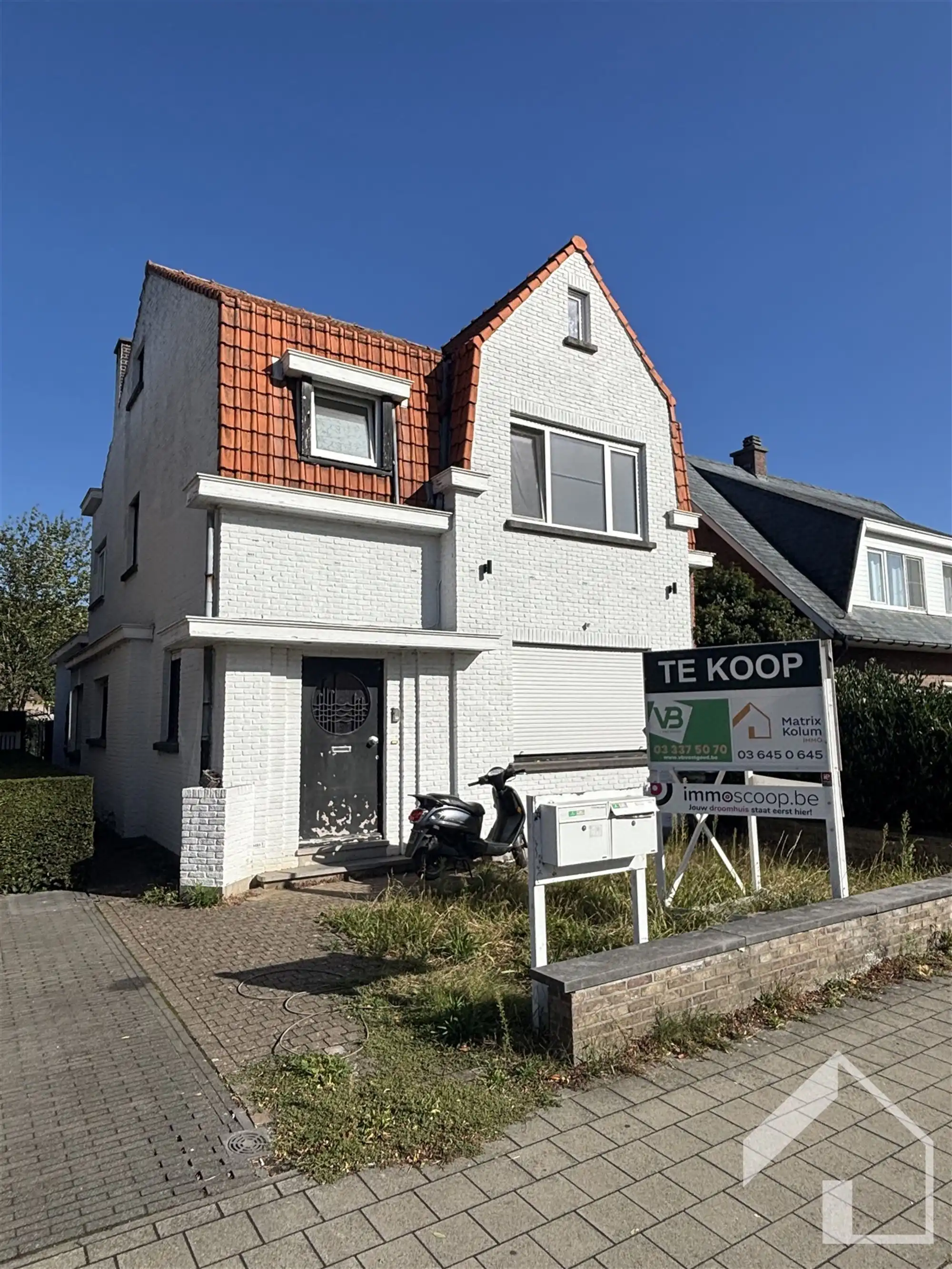 Te renoveren opbrengsteigendom bestaande uit 2 units foto {{pictureIndex}}