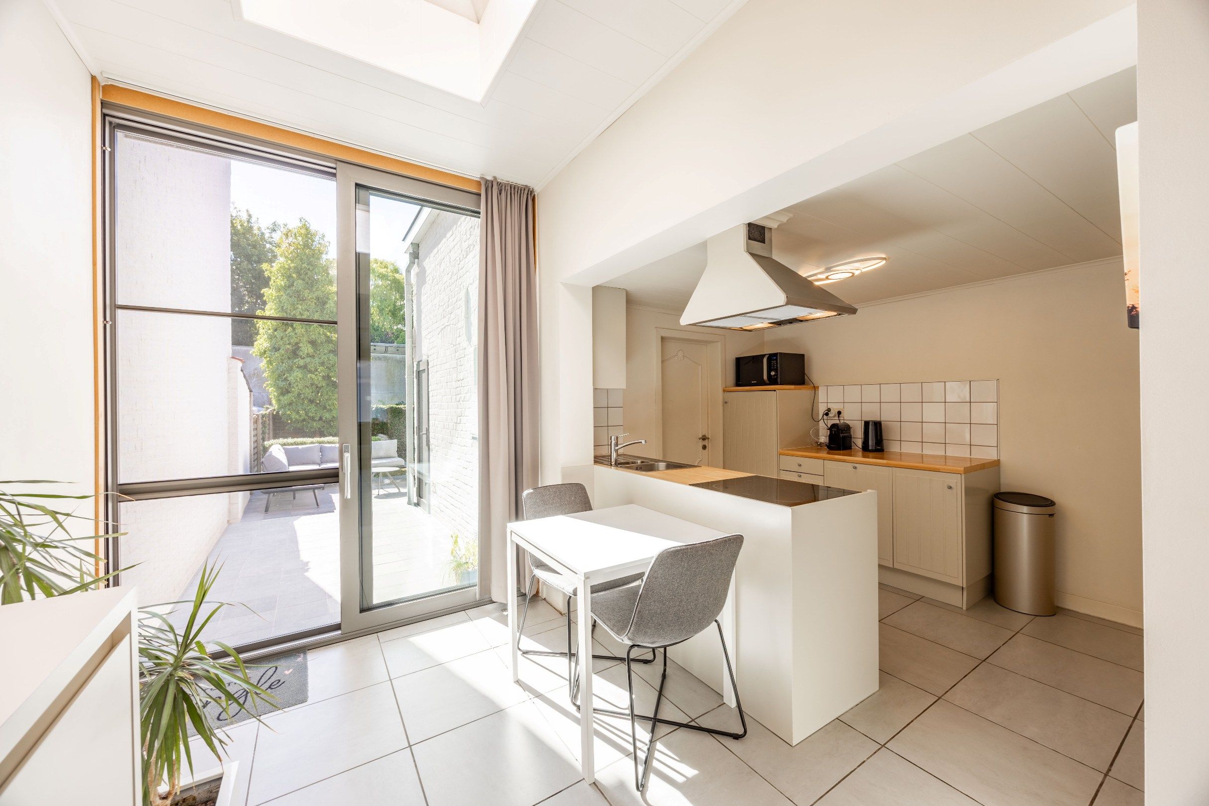 KNUSSE STARTERSWONING MET TUIN foto 8
