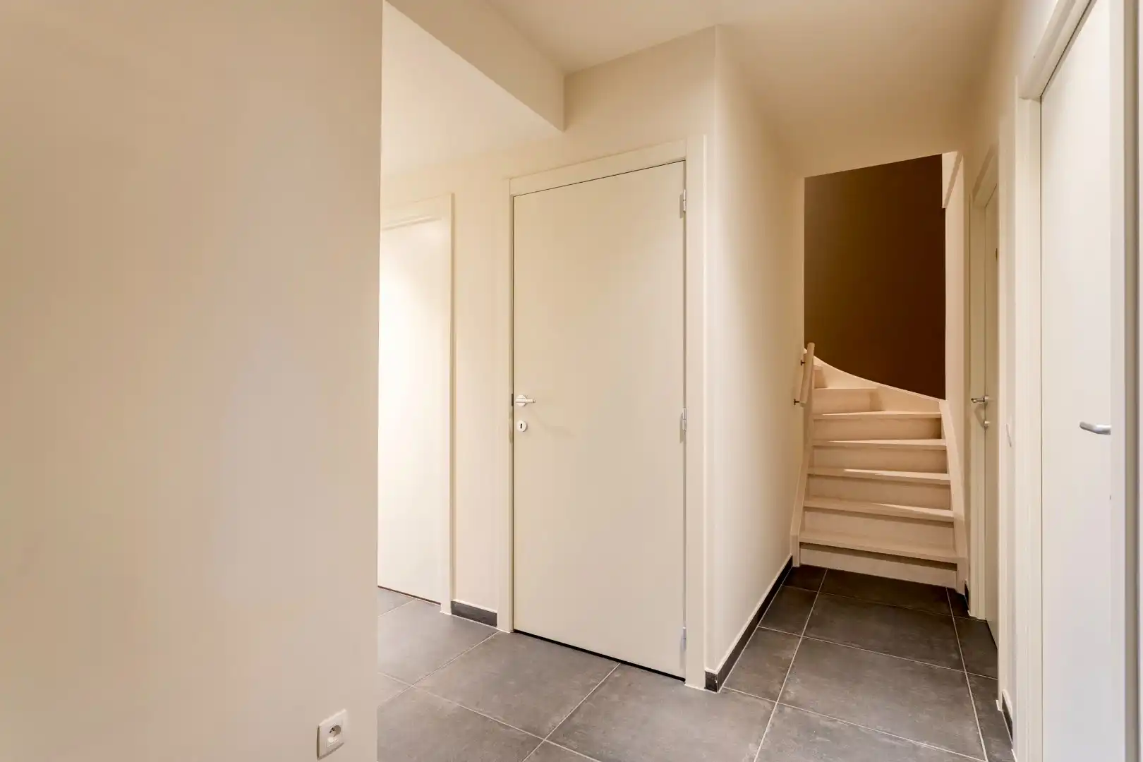 Stijlvol en energiezuinig duplexappartement in Halle foto 3