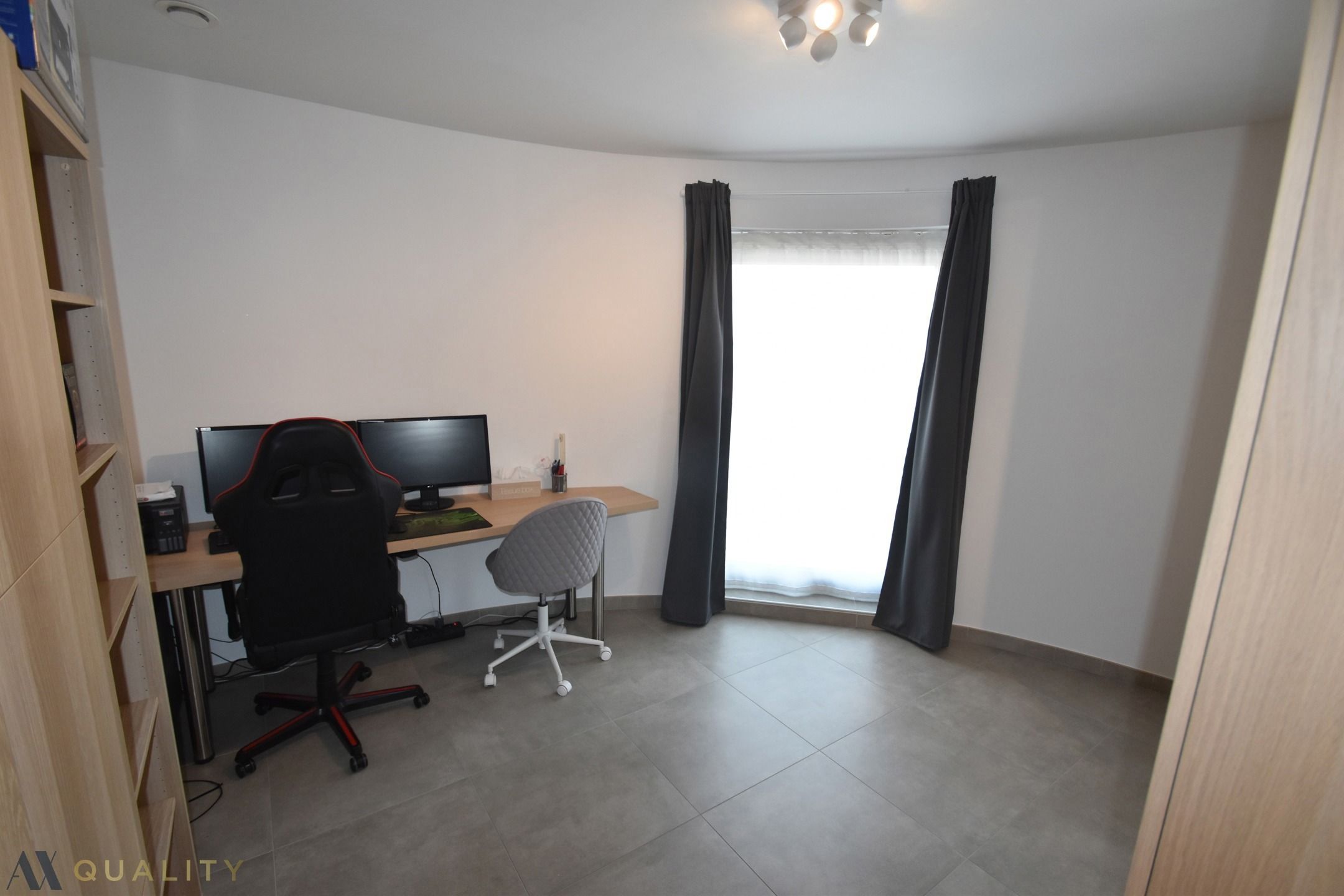 Modern 3 slpk.-appartement met groot terras, autostplts en  lift. Vrij vnf 01/01/'26 foto 14