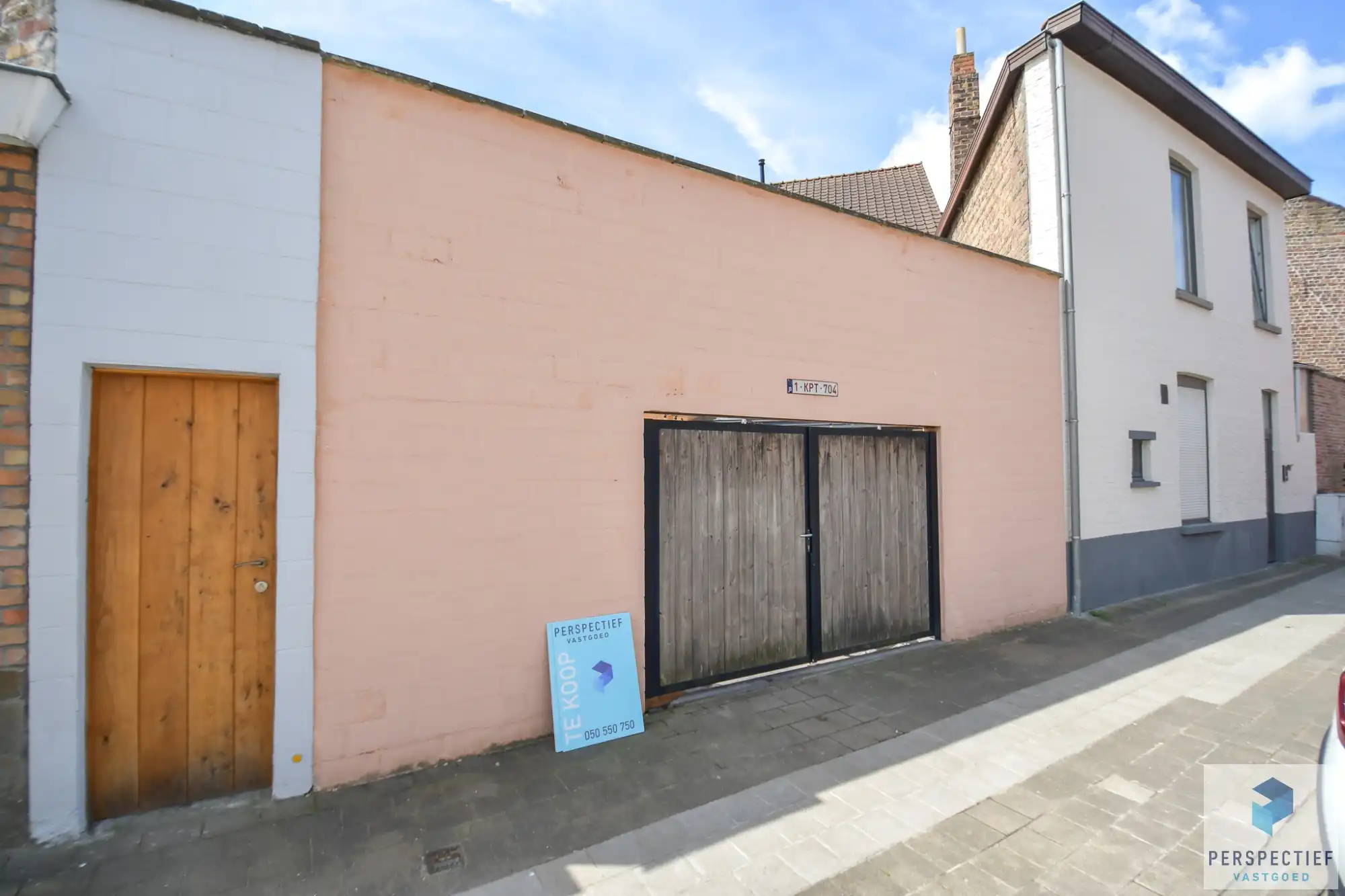 Mooie ruime instapklare woning met grote stadskoer foto 4