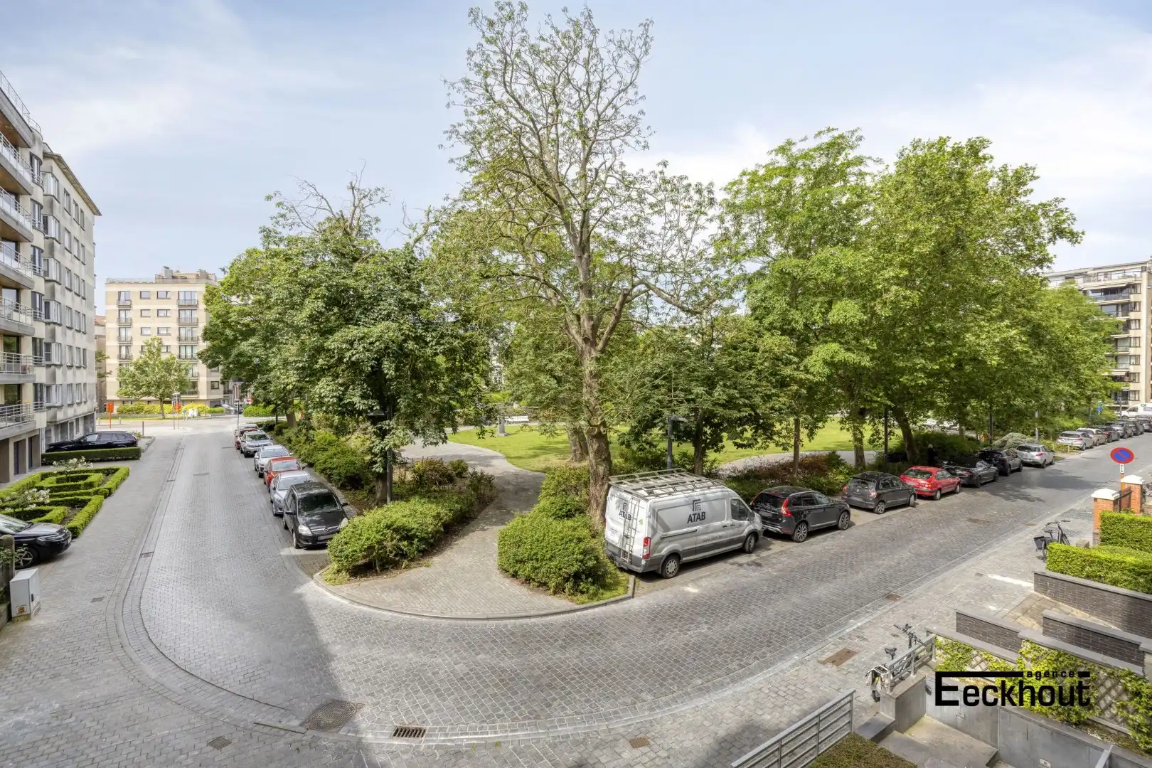 Ruim 3-slaapkamer appartement met zonneterras aan het Prinses Stefanieplein te Oostende foto 29