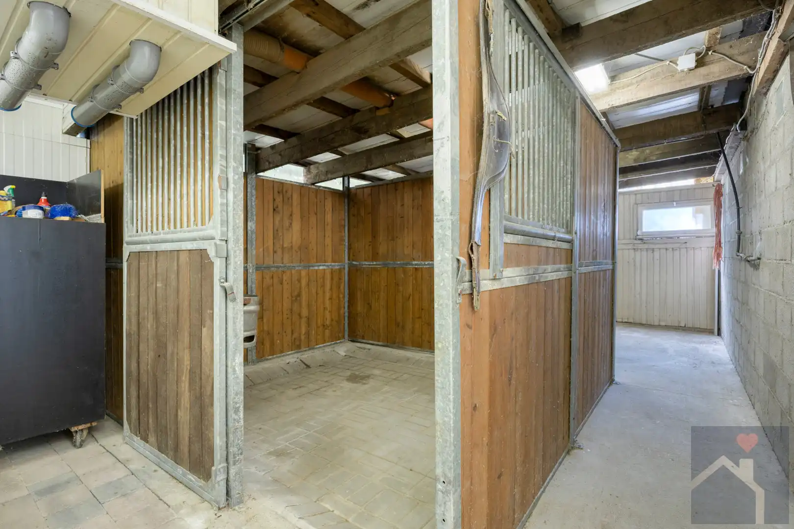 🐴 WONEN MET JE PAARDEN AAN HUIS? DIT IS ER ÉÉN OM TE BEKIJKEN! 🏡 foto 41