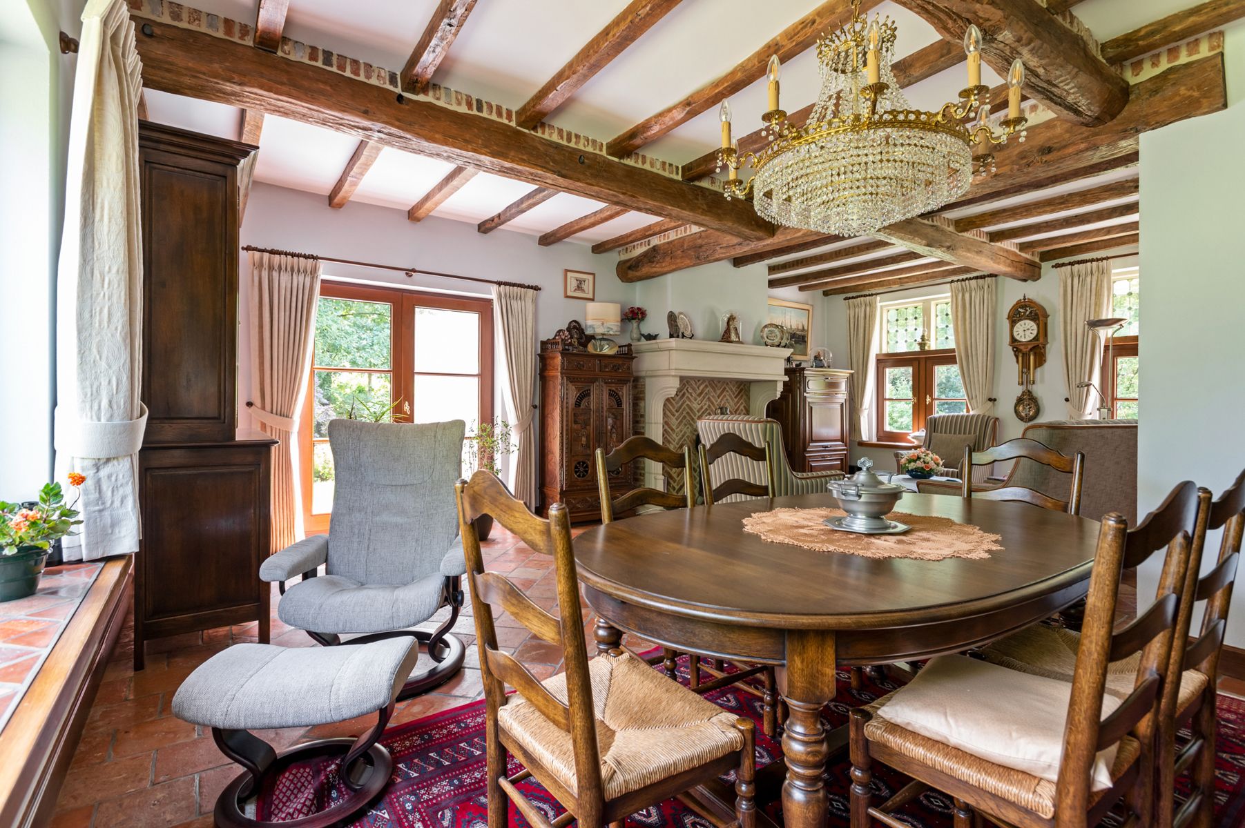 Goed onderhouden villa met prachtige tuin op ca. 3.136 m2. foto 7