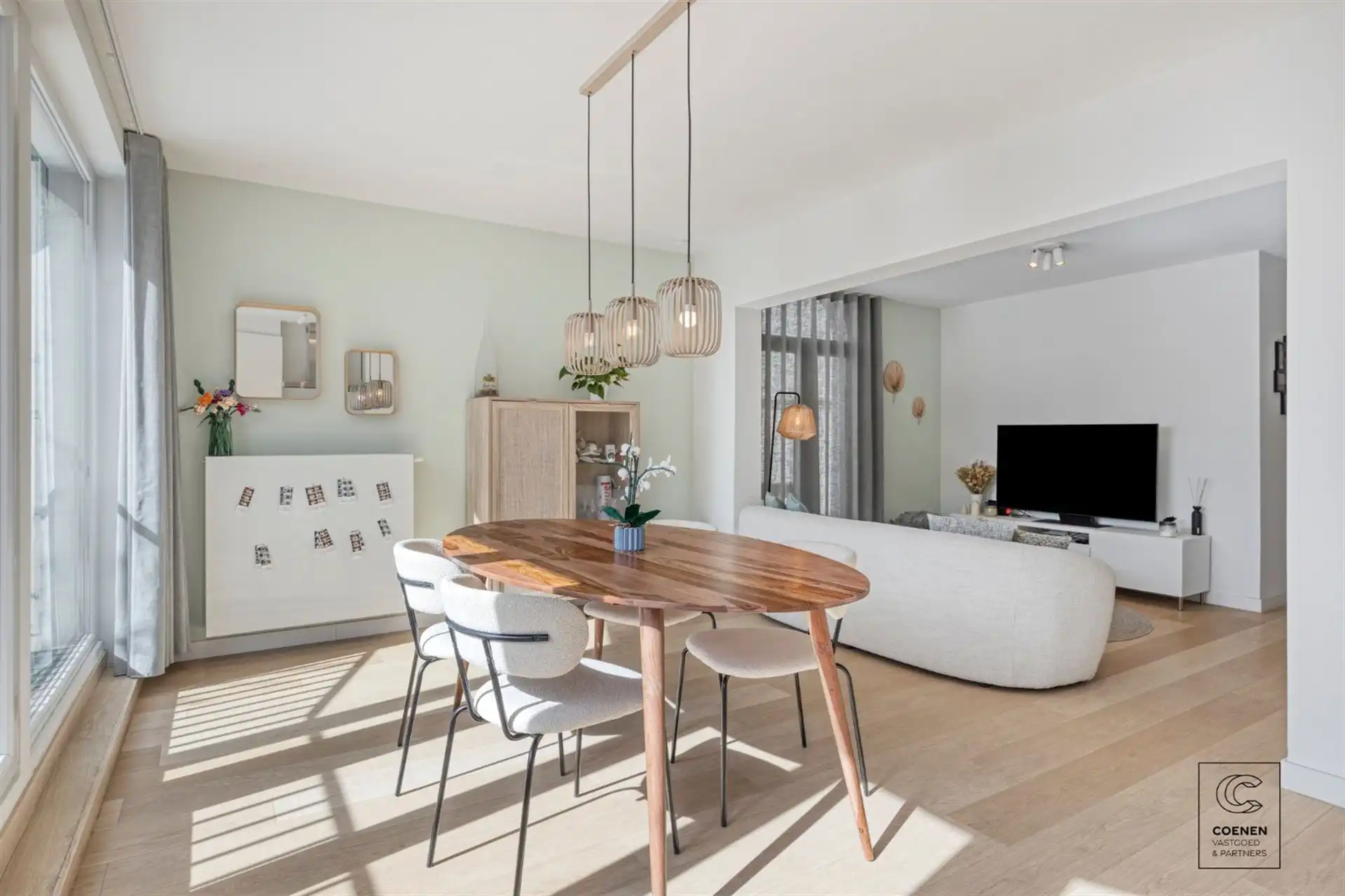Instapklaar appartement met 2 slpk's op topligging in Lier! foto 7