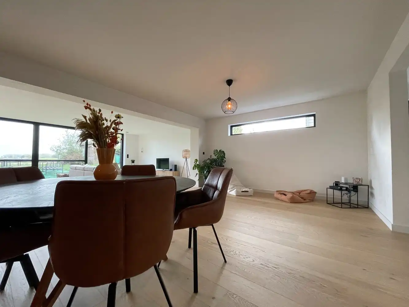 Modern ingerichte villa met prachtig uitzicht! foto 12