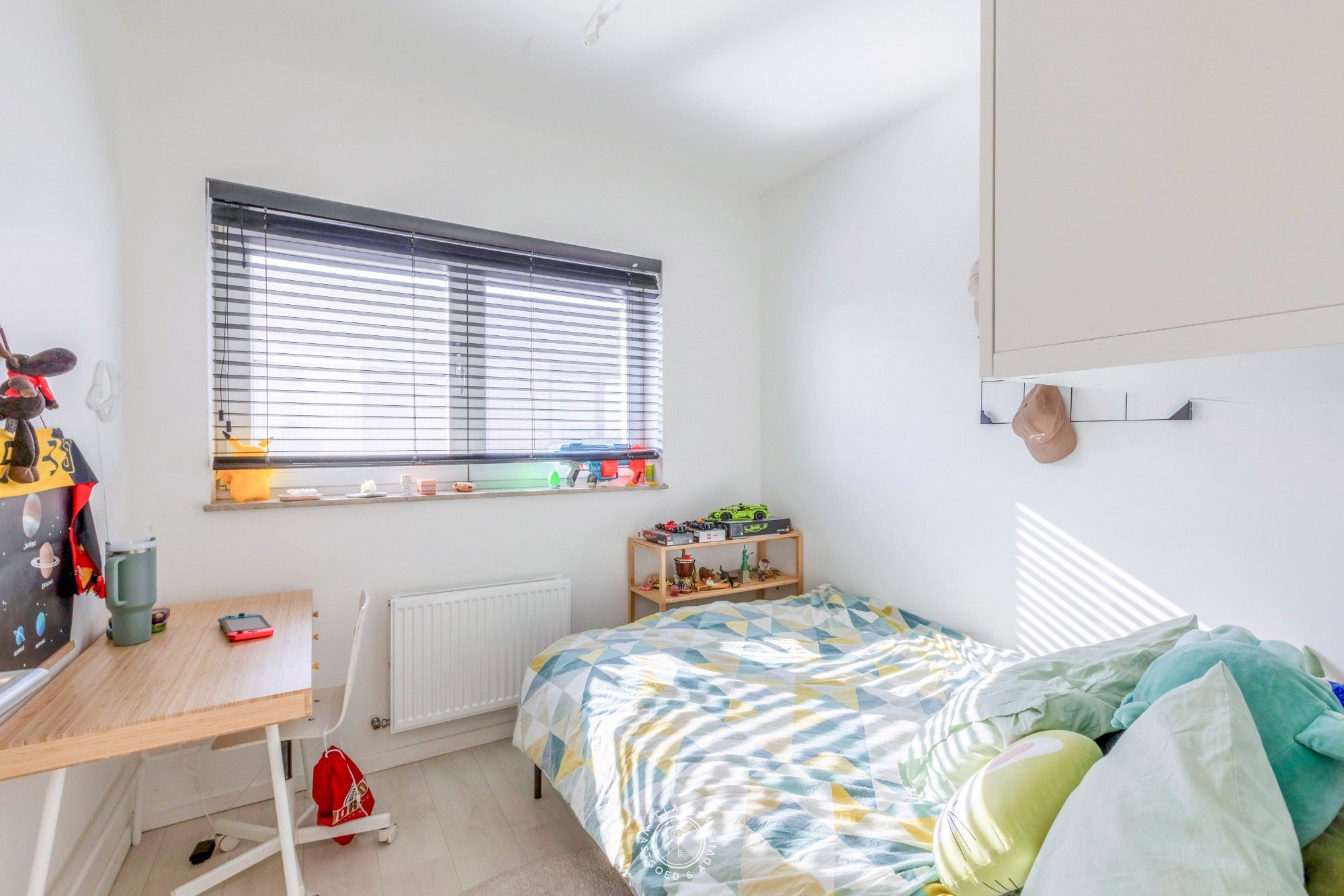 Instapklaar genieten in een moderne woning met tuin en zwembad foto 22