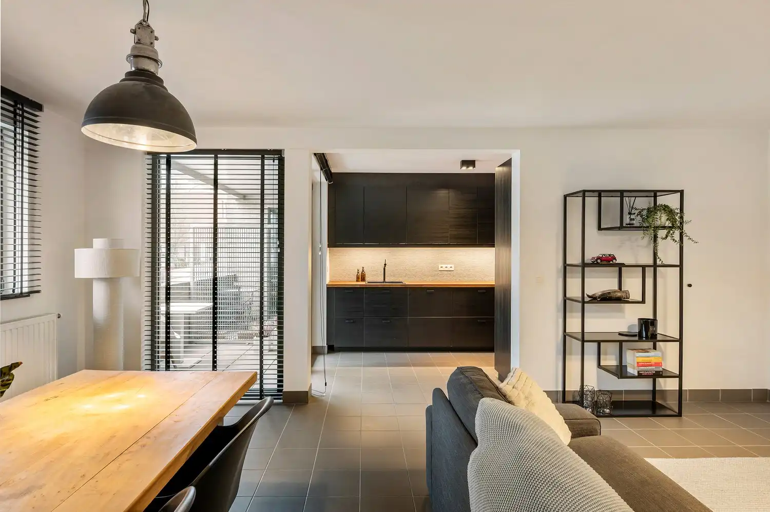 Instapklaar gelijkvloers appartement in het centrum van Beerzel. foto 13