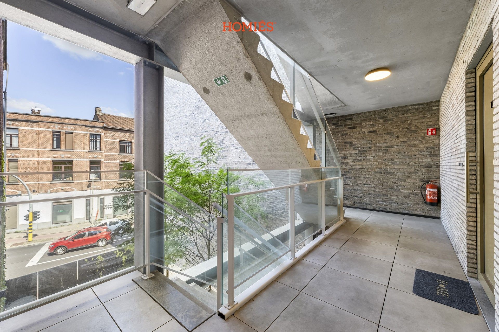 Bemeubelde flats met alle comfort foto 12