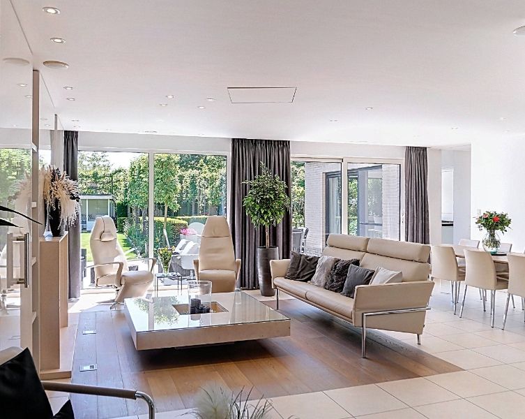 Zeer rustig gelegen villa van 330m² op 8a45ca met prachtige zuidgerichte tuin foto 6