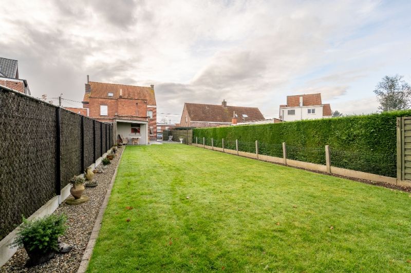 Halfopen bebouwing met 3 ruime slaapkamers foto 23