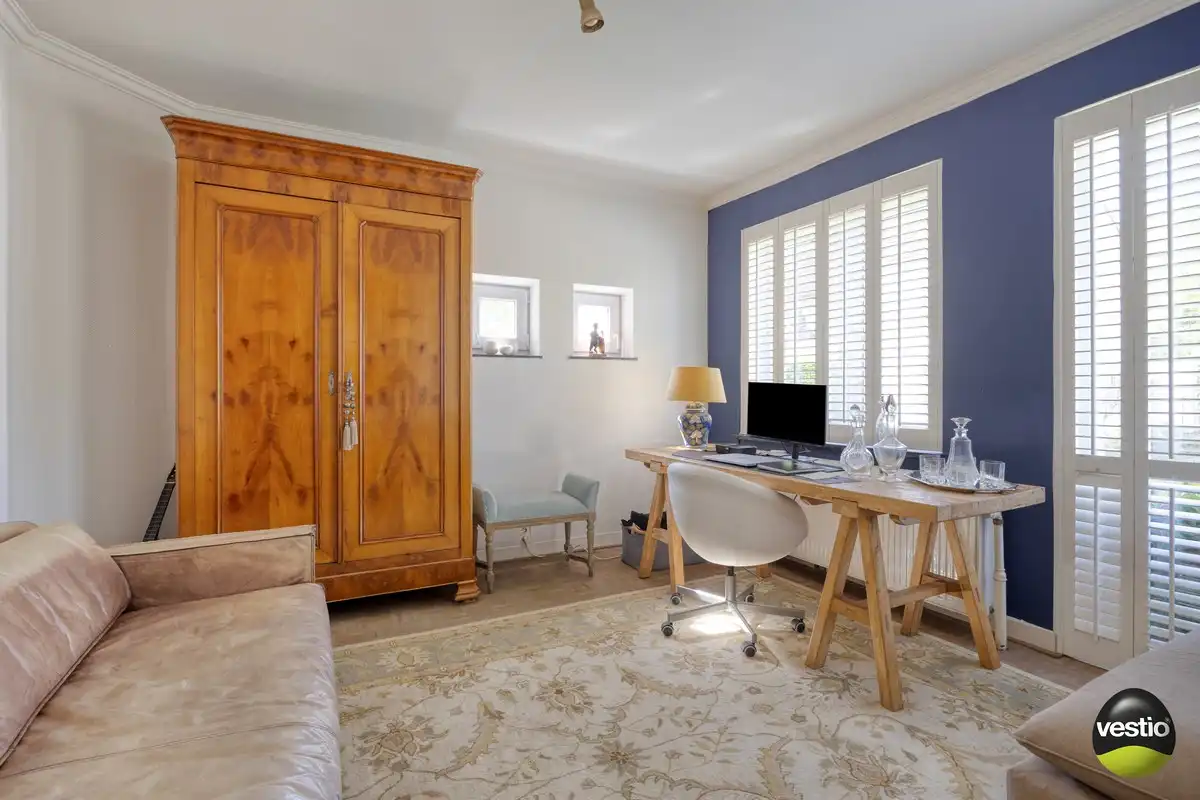 Karaktervolle villa met 4 slaapkamers, praktijkruimte en uitzonderlijke tuin te rijkhoven foto 6