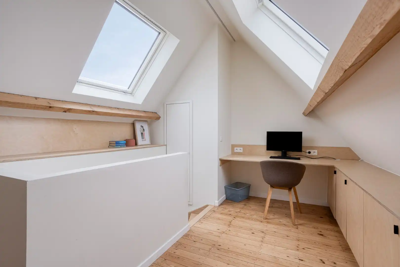 Authentieke en karaktervolle VILLA in residentiële, groene omgeving 1650 BEERSEL foto 25