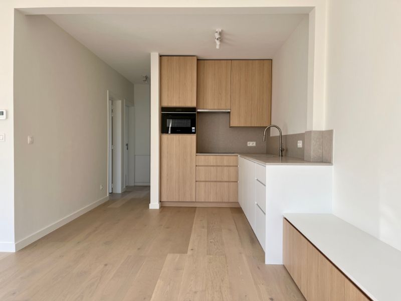 Modern en lichtrijk appartement met groot terras foto 9