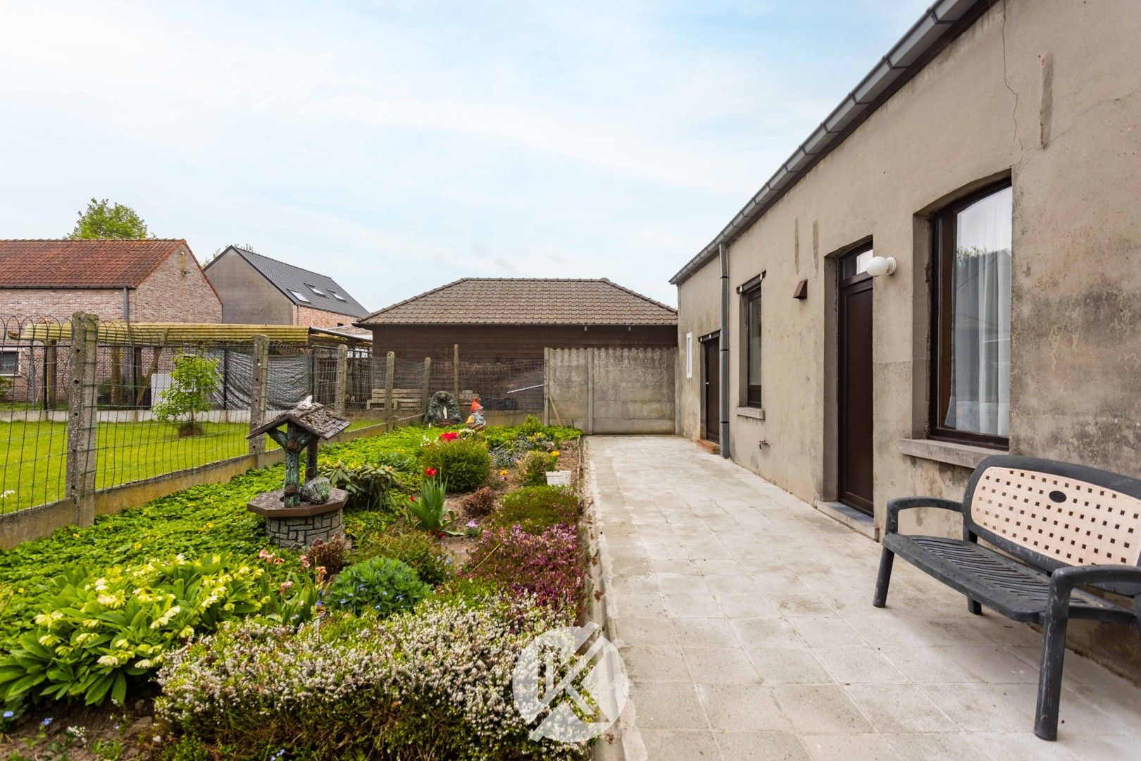 Discreet gelegen woning nabij centrum Herzele foto 20