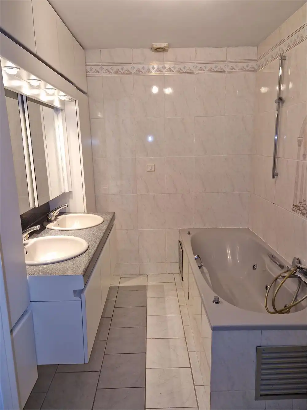 Duplex appartement, ruime leefruimte, 3 slpk, terras + garage foto 14