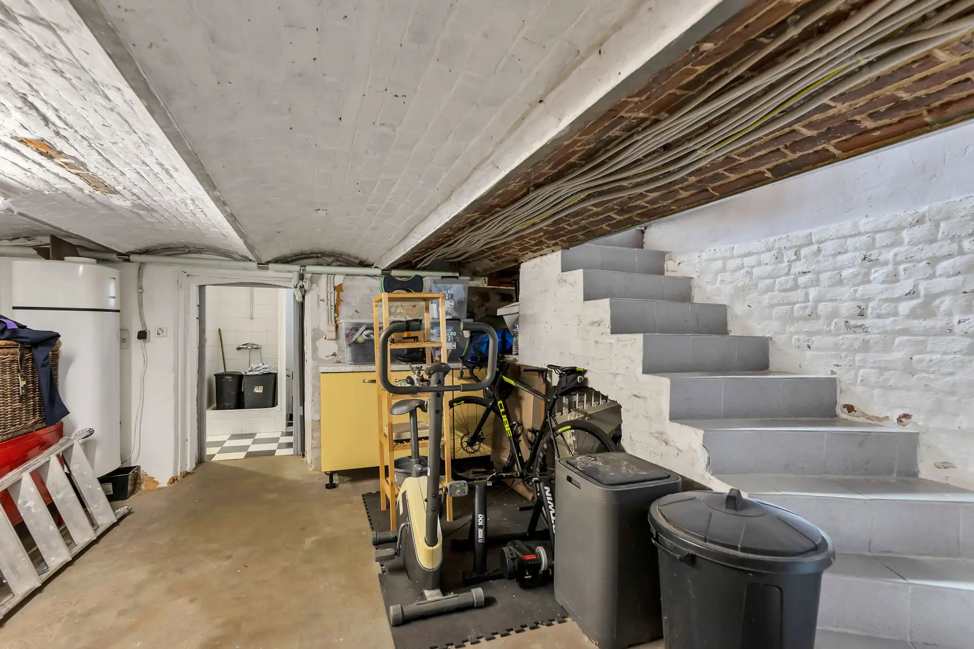 Gerenoveerde woning met tuin en 3 slpks in Halle foto 17