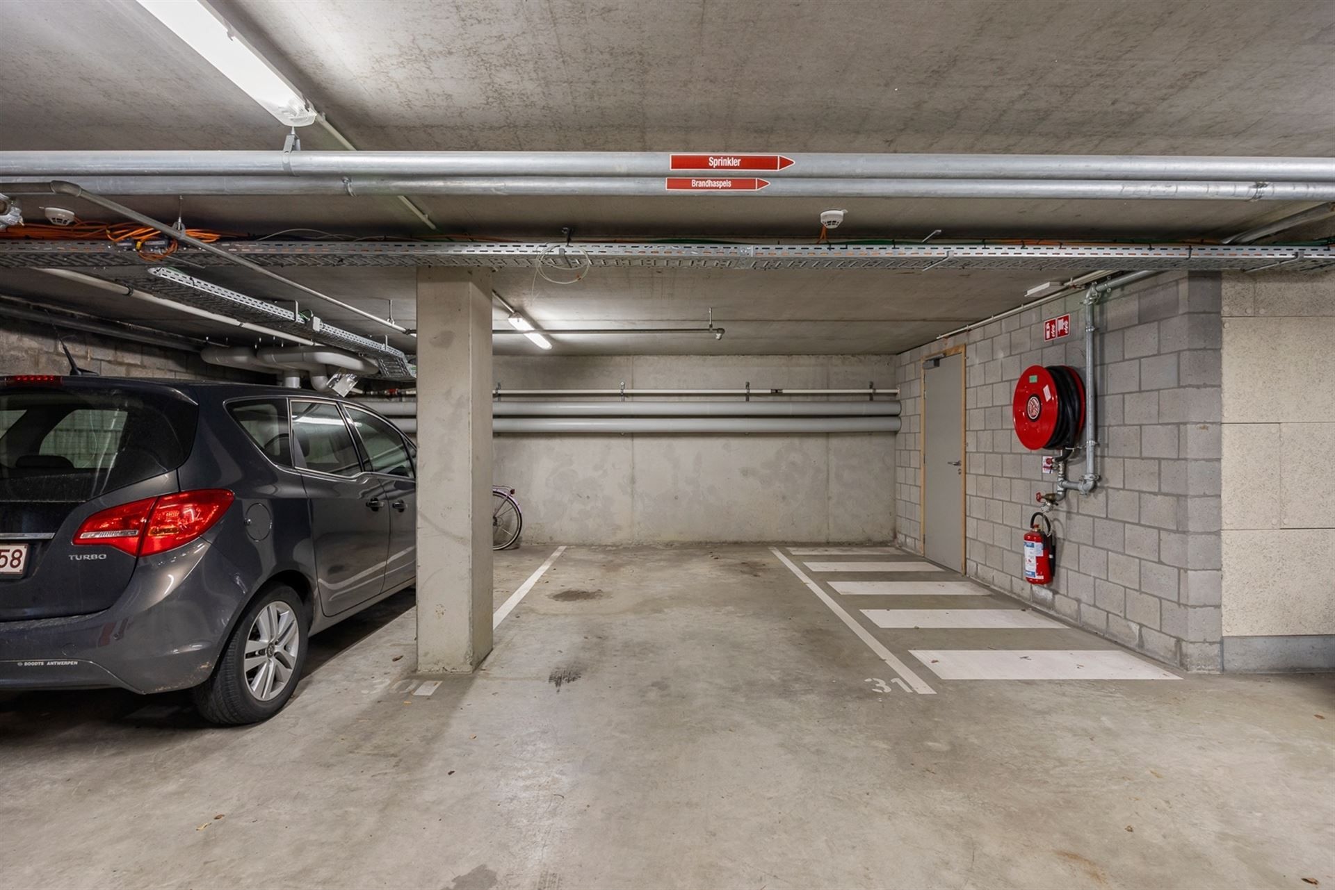 Instapklare Assistentiewoning met Terras In Kontich foto 15