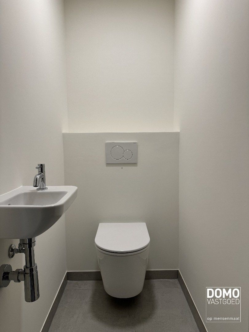 NIEUWBOUWAPPARTEMENT MET 2 SLAAPKAMERS, TERRAS, ONDERGRONDSE AUTOSTANDPLAATS EN KELDERBERGING IN RESIDENTIE "DE KWINT" TE ZONHOVEN foto 9