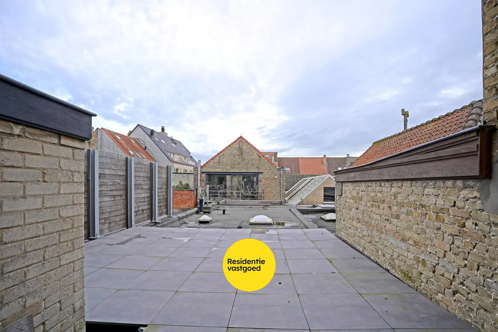 Gerenoveerde herenhuis (2025) in winkelstraat van Nieuwpoort-stad op 161 m². foto 11