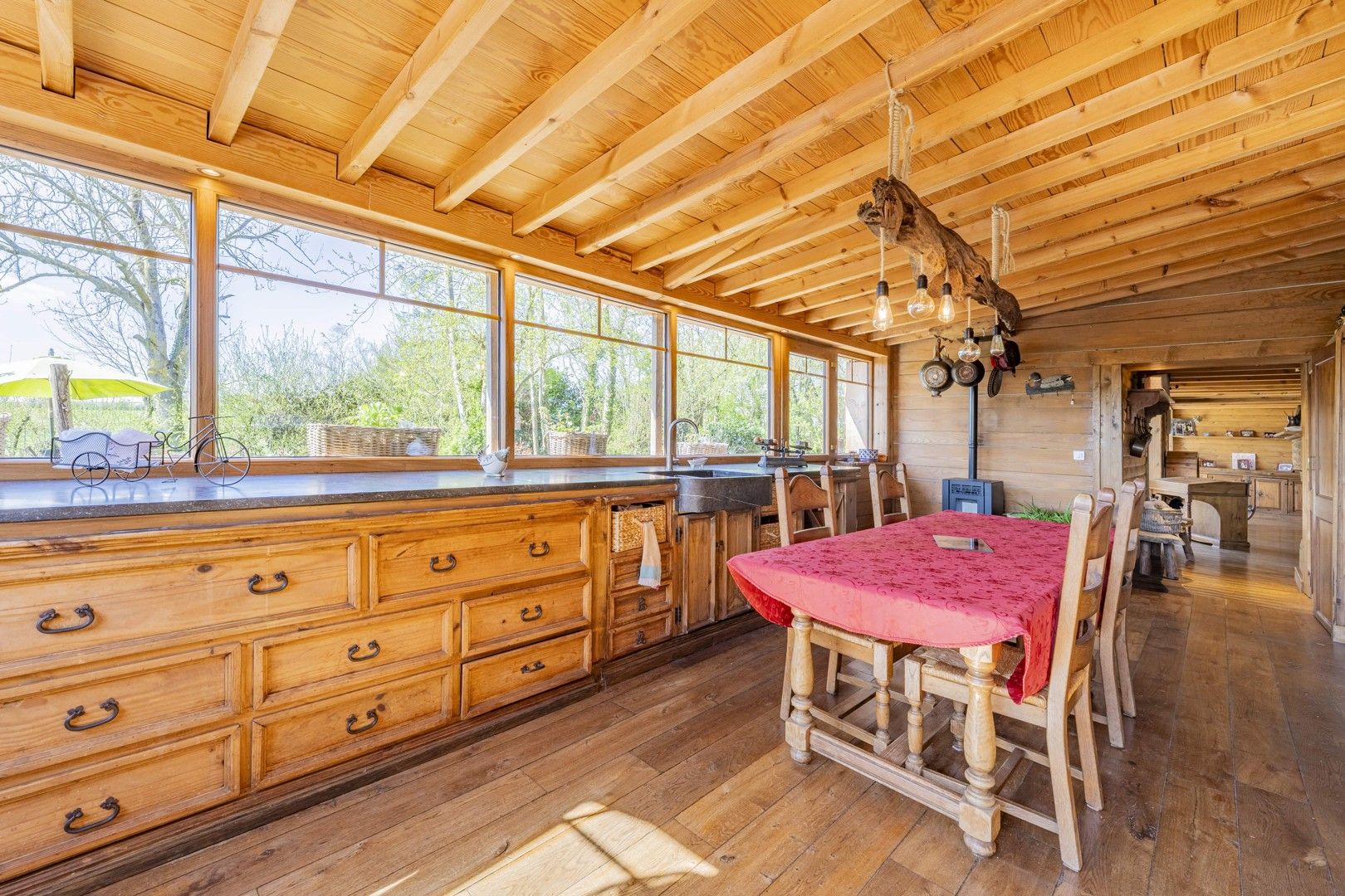 UNIEKE (vakantie)WONING MET PRACHTIG UITZICHT GELEGEN OP CENTRALE LOCATIE foto 9