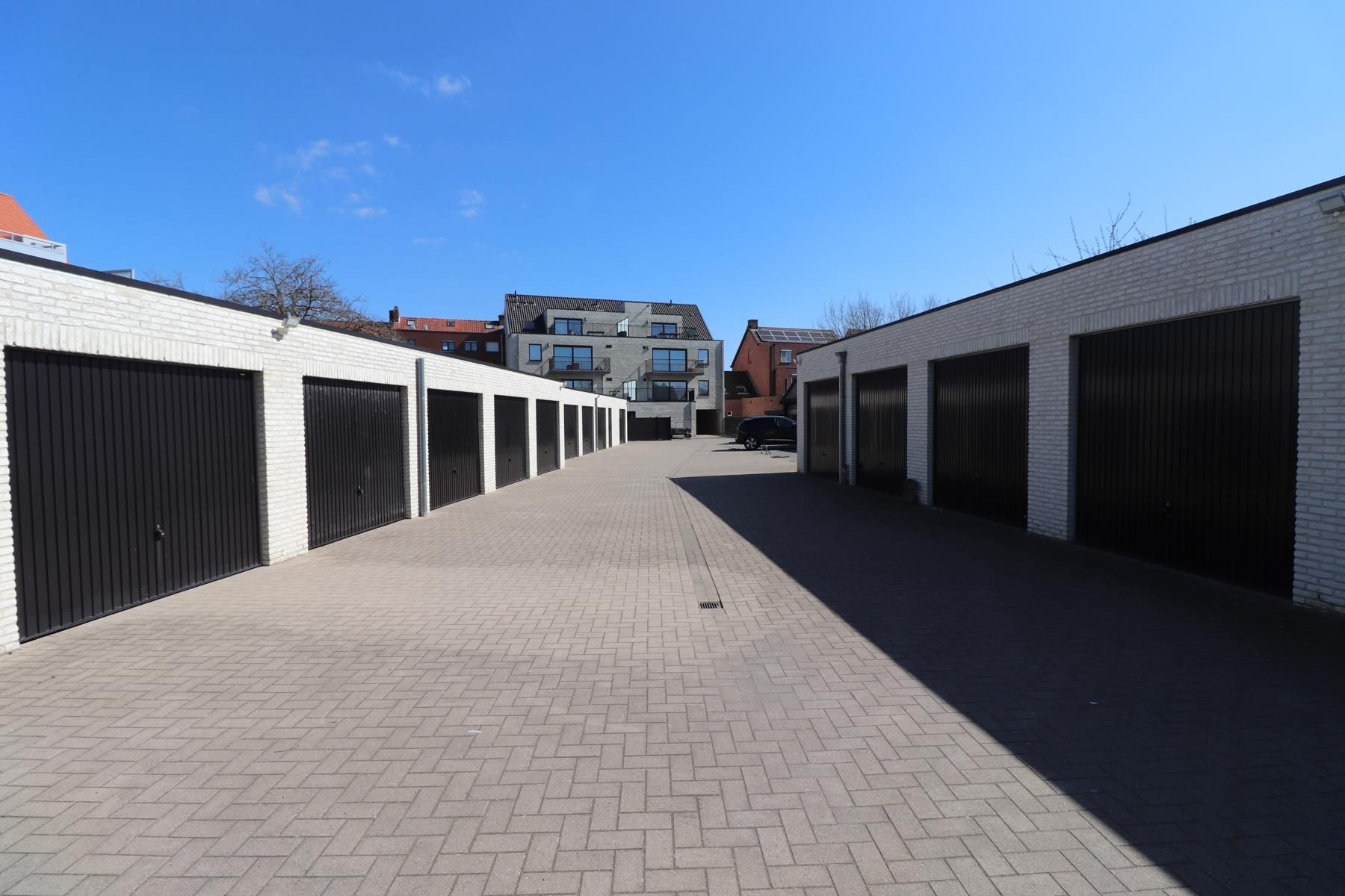 Een appartement op de 2de verdieping links met terras en garage in het centrum van Merksplas. foto 13