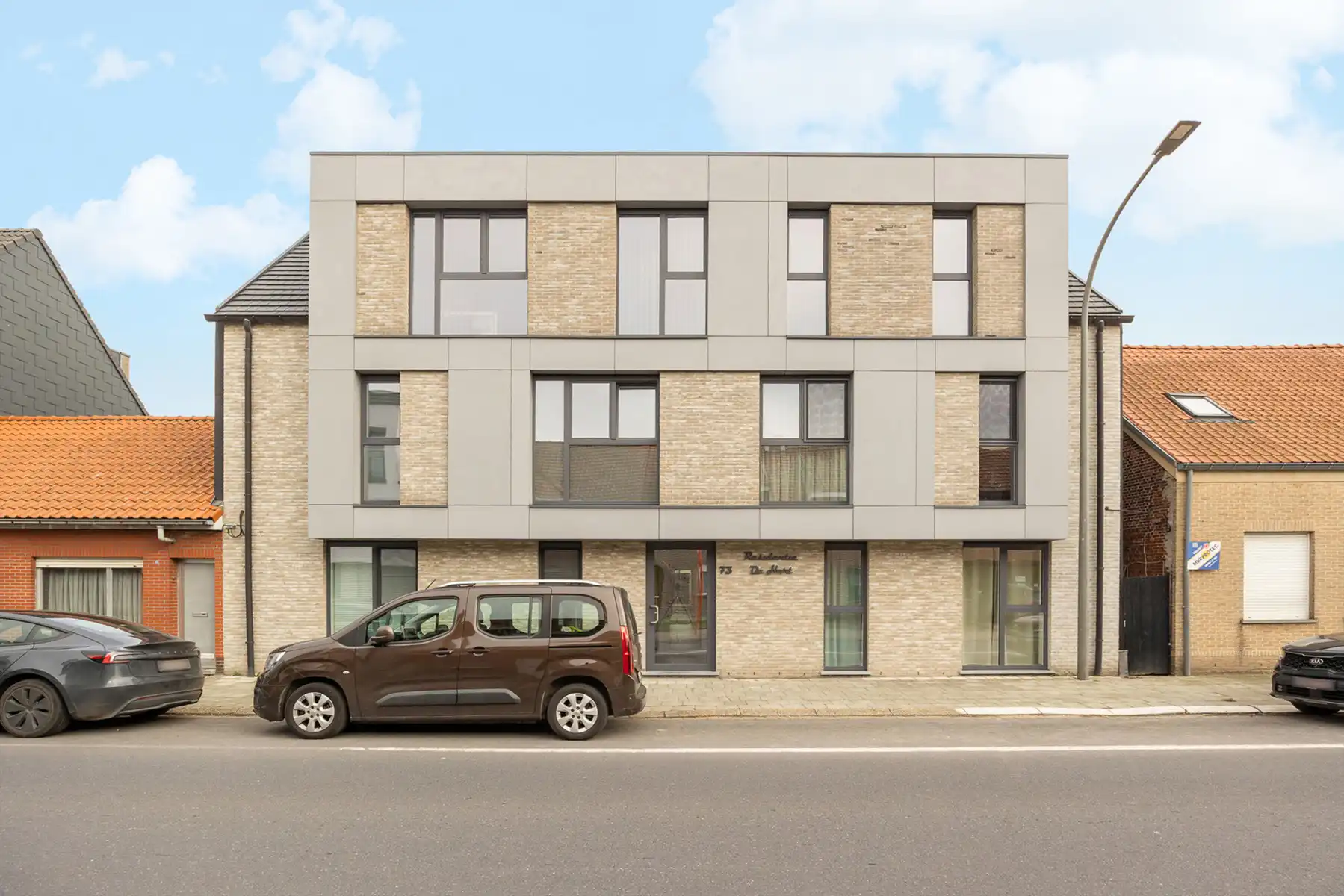 Recent appartement met autostaanplaats in het centrum van Stabroek! foto 15