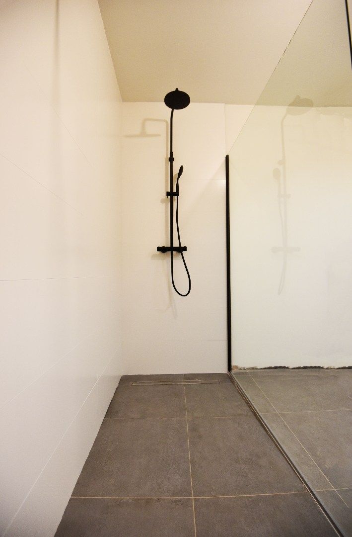 Gerenoveerde woning met 3 slaapkamers en tuin foto 15