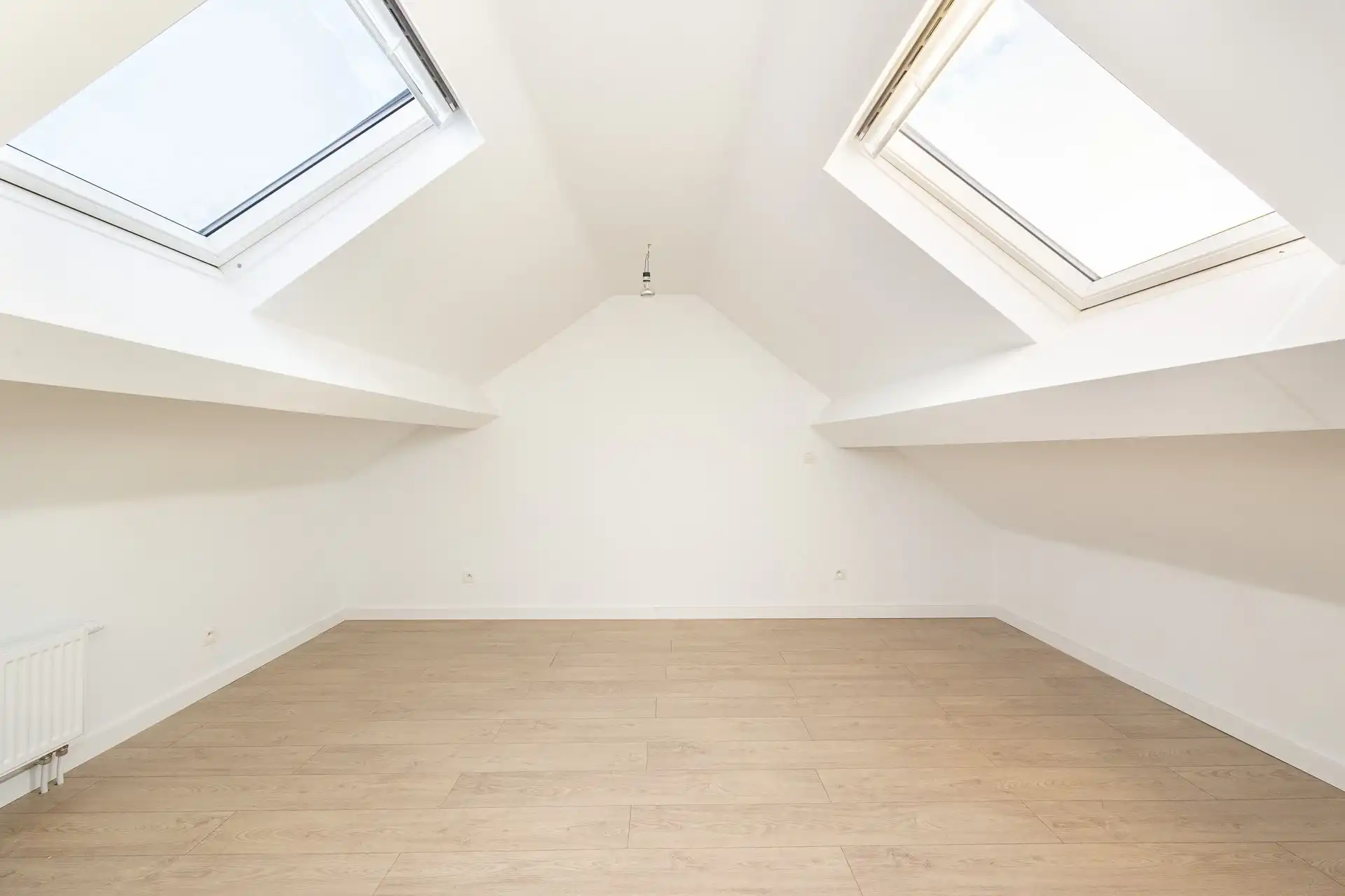 Gerenoveerde woning met ruime tuin. foto 18